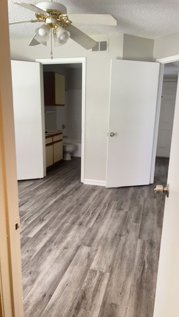 Building Photo - Come see this 1 bedroom, 1 bath condo for rent in Central Tampa!