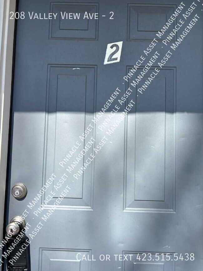 Building Photo - 208 Valley View Ave