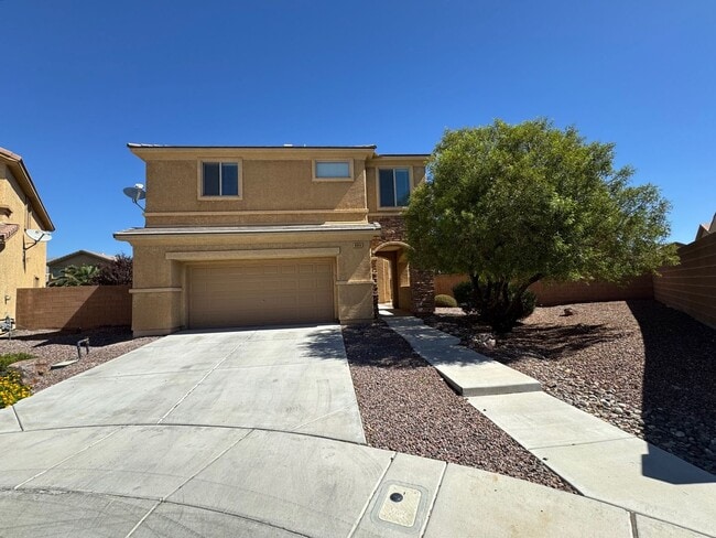 Primary Photo - BEAUTIFUL 3 BEDROOM HOME WITH LOFT LOCATED...