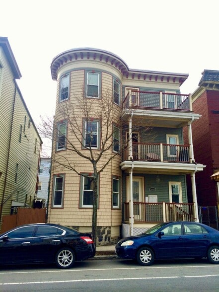 Building Photo - 1085 Dorchester Ave