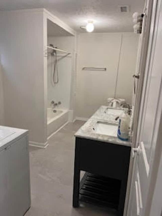 Building Photo - Just minutes away from IUPUI's campus and downtown,