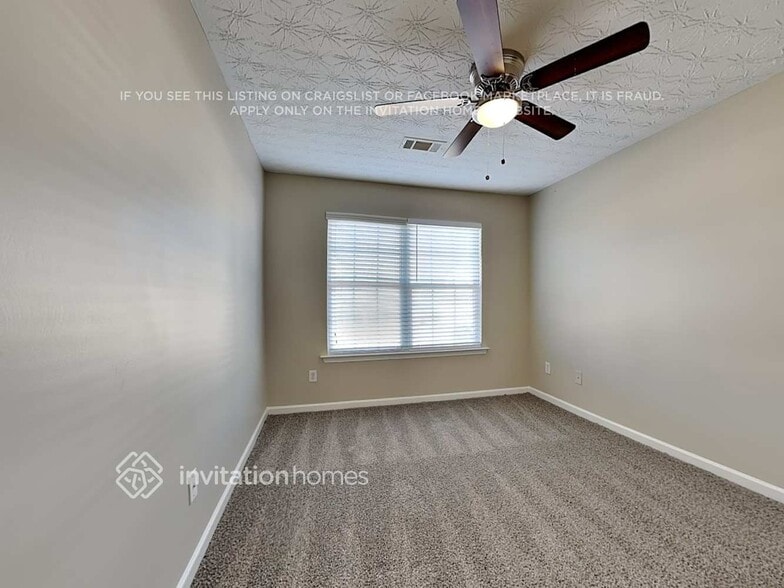 Building Photo - 835 Roxfield Ct NE