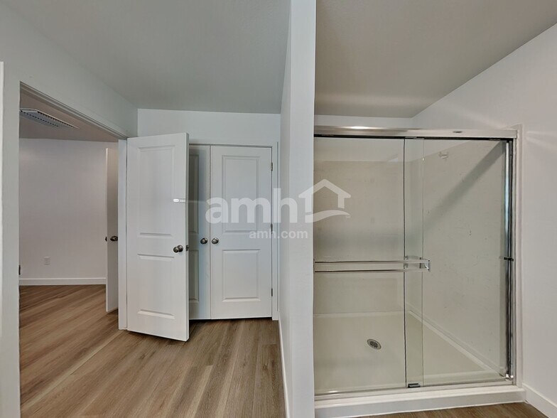 Building Photo - 12630 W Flynn Ln