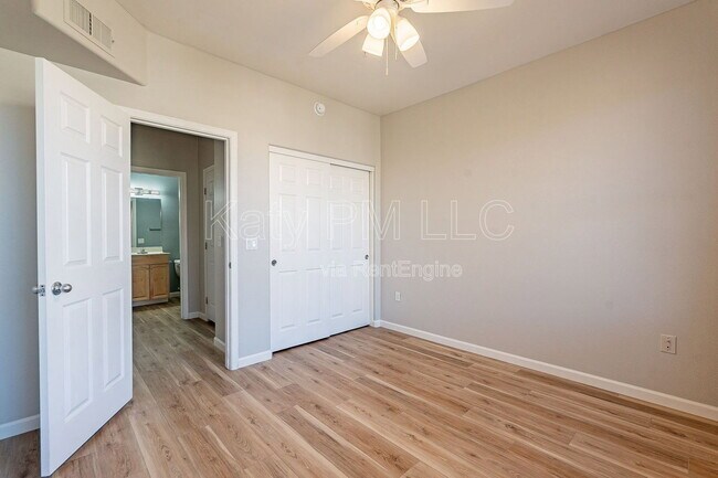 Building Photo - 19777 N 76th St