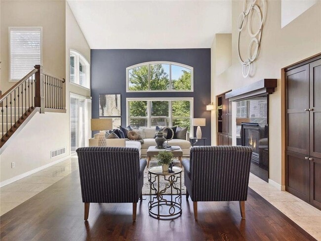 Building Photo - 6484 Ivy Way