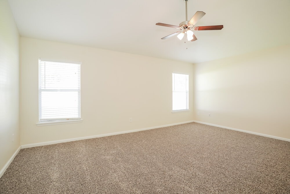 Building Photo - 3460 Live Oak Hollow Dr