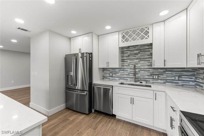 Building Photo - 1890 Bald Eagle Dr