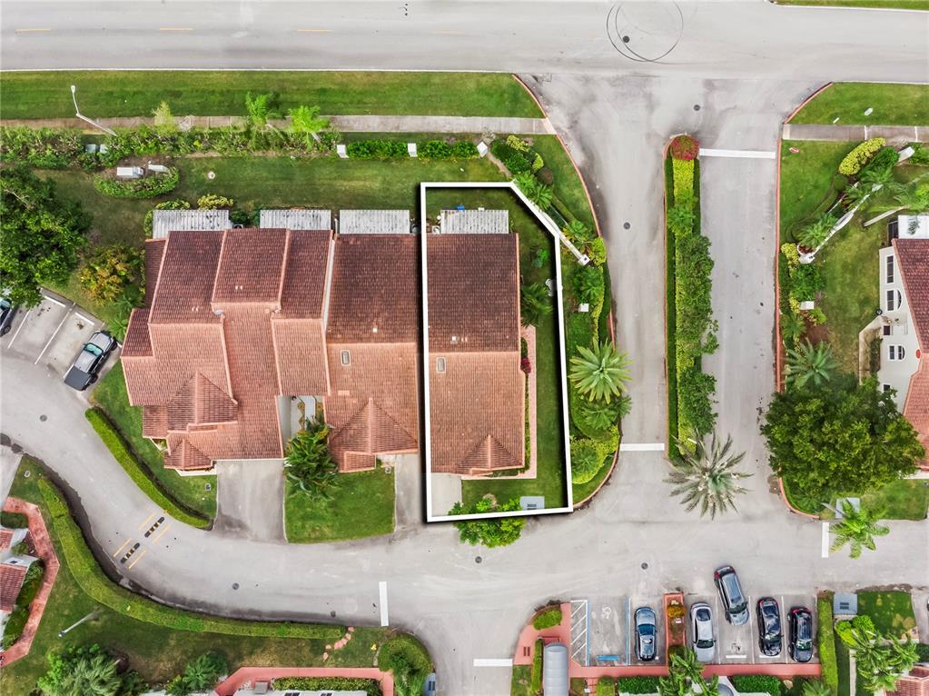 Building Photo - 7464 Pinewalk Dr S