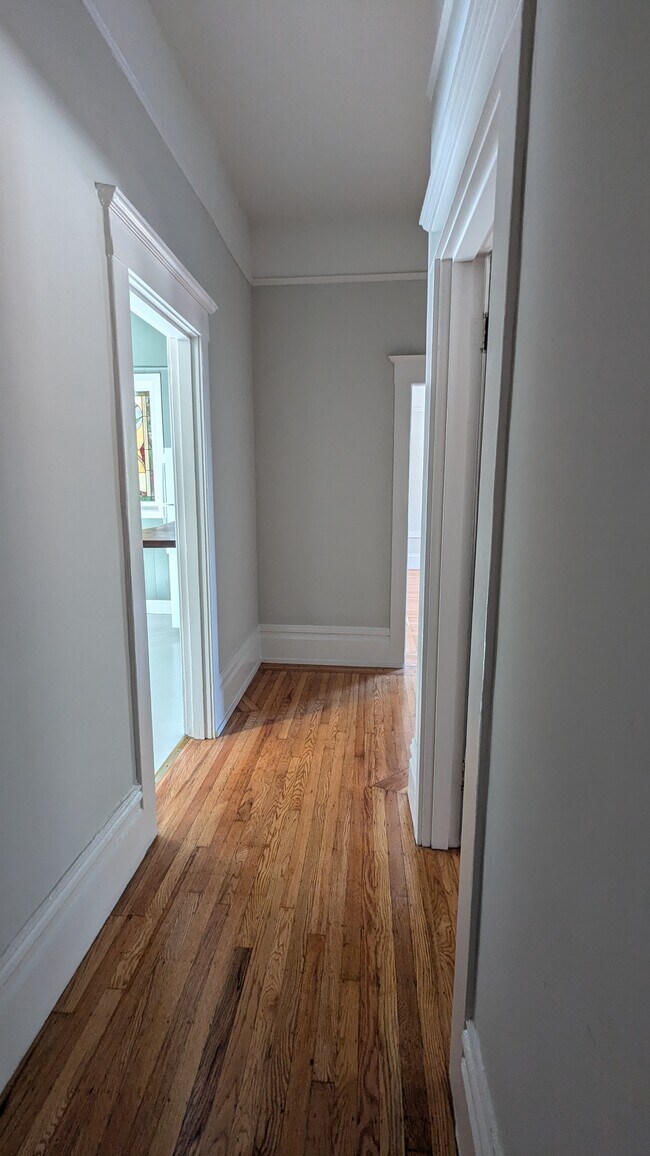 Entry 1 - 1201 Willard St