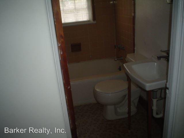 Building Photo - 2 br, 1 bath House - 3805 Lexington Drive