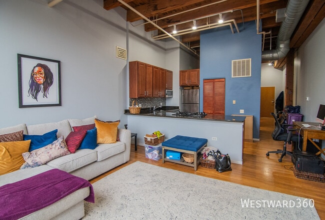 Building Photo - 1727 S Indiana Ave