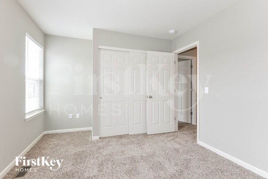 Building Photo - 1007 Carpathian Dr