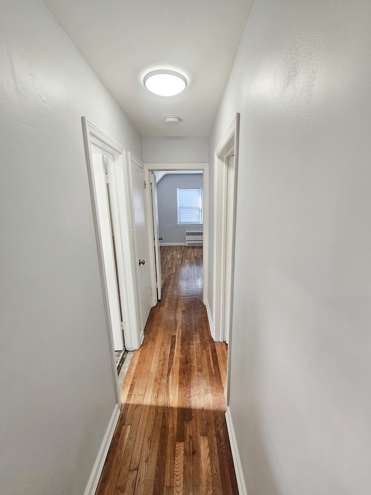 Hallway to bedrooms - 2050 Hazen St