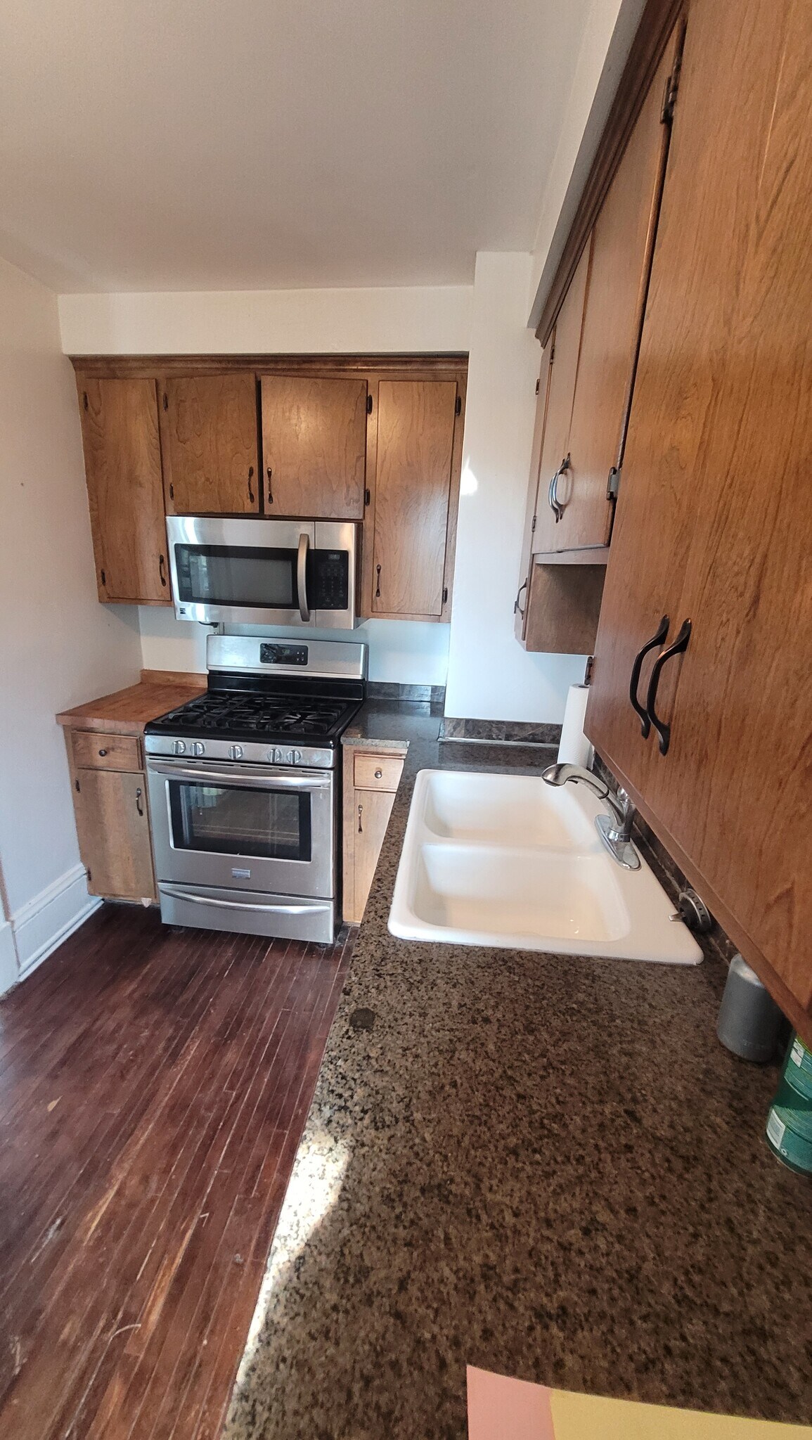 Kitchen - 3100 Elliot Avenue