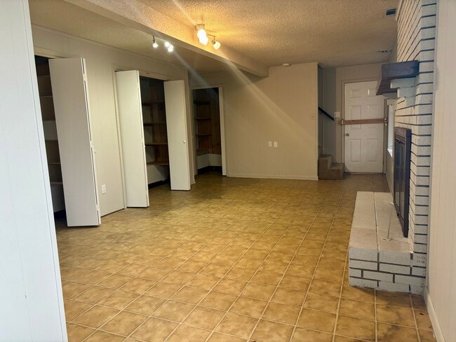 Building Photo - 69 Belmont Dr