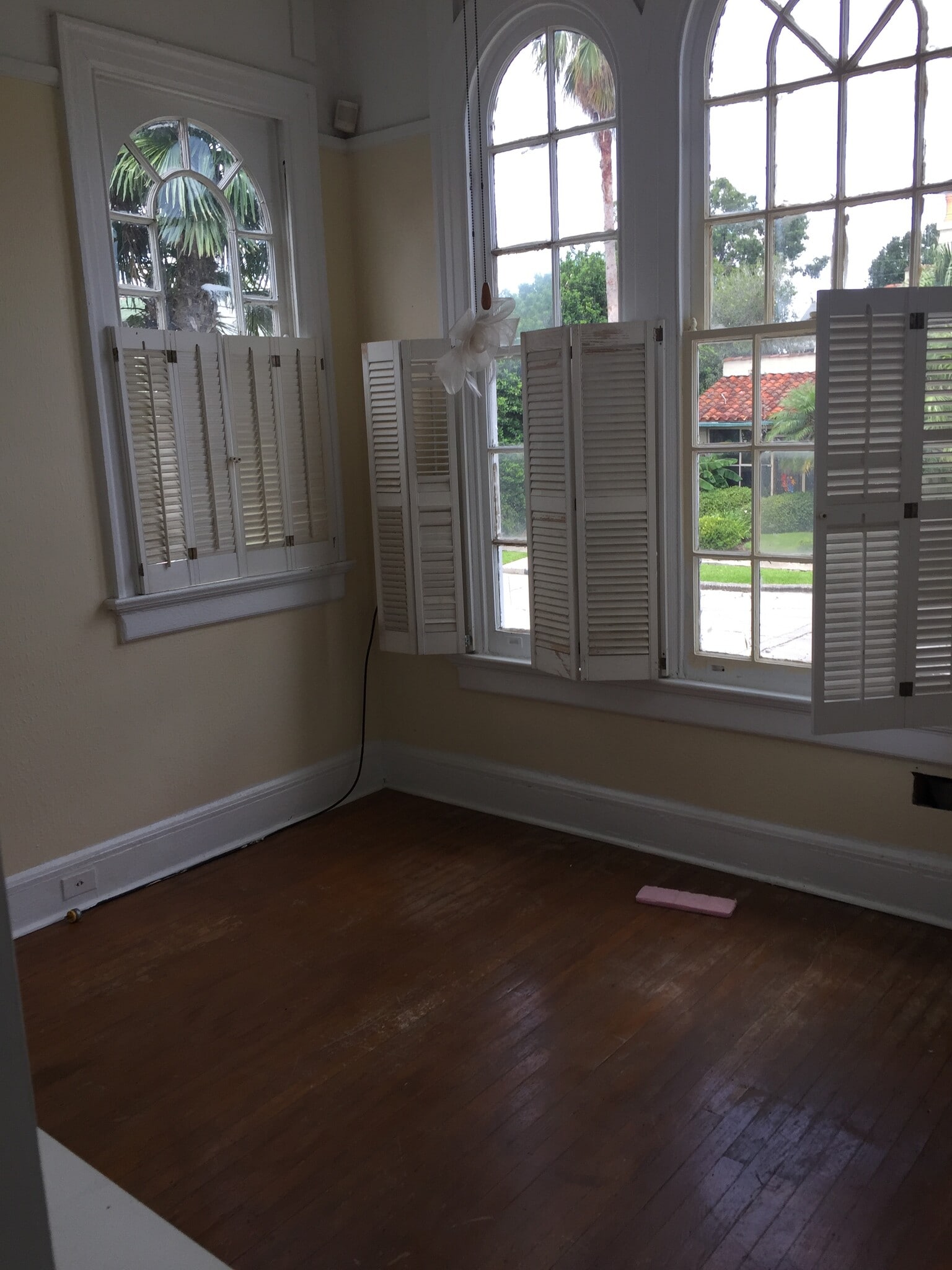 Building Photo - 9 Trianon Plz