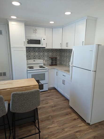 Building Photo - 24131 Falconer Dr