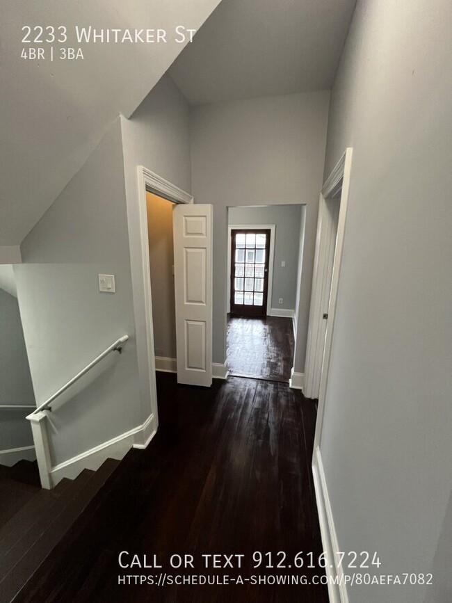 Building Photo - "Spacious 4-Bed, 3-Bath Duplex with Granit...