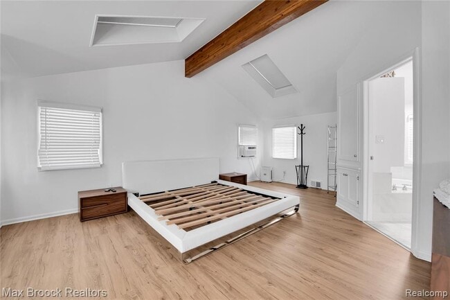 Building Photo - 1444 Bennaville Ave