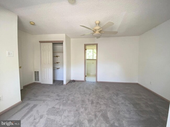 Building Photo - 326 Brigade Ct
