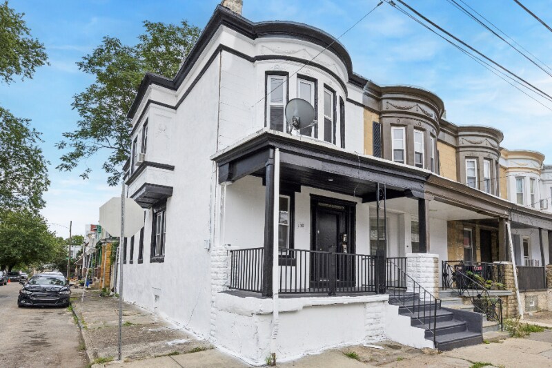 Building Photo - 130 Hansberry St