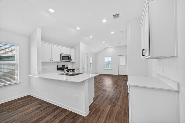 Building Photo - 5415 Tourmaline Wy