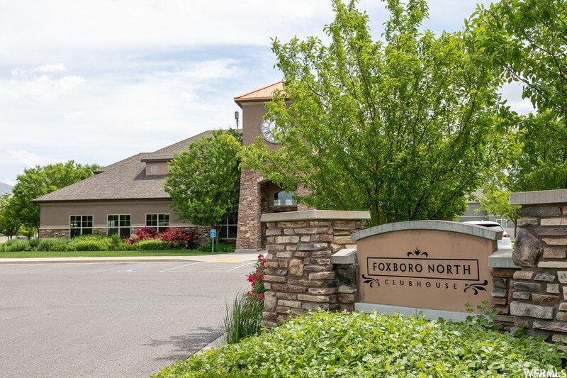 Building Photo - 928 Stonehaven Dr