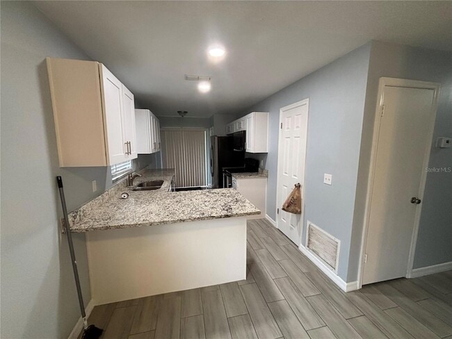 Building Photo - 151 Stefanik Rd