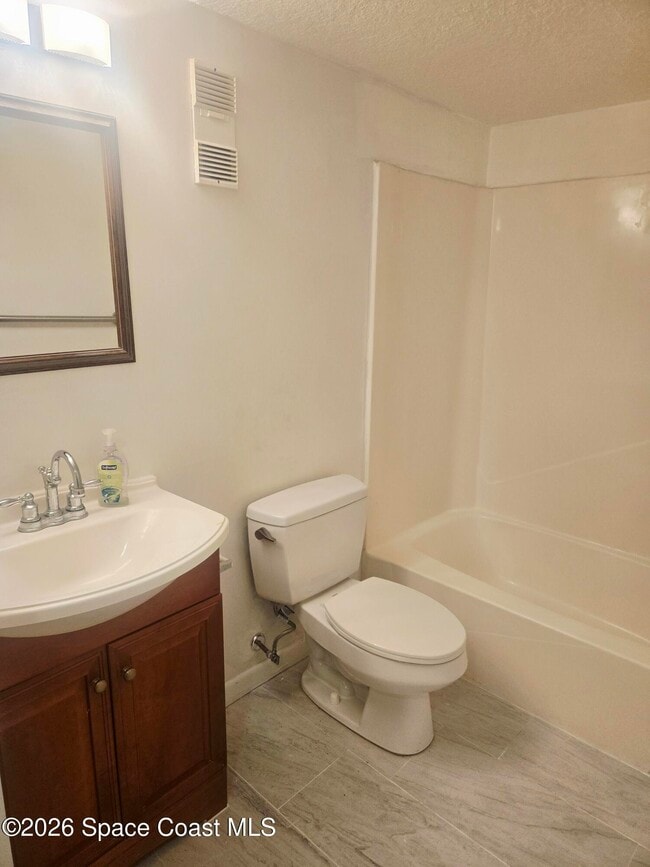 Building Photo - 134 San Juan Cir