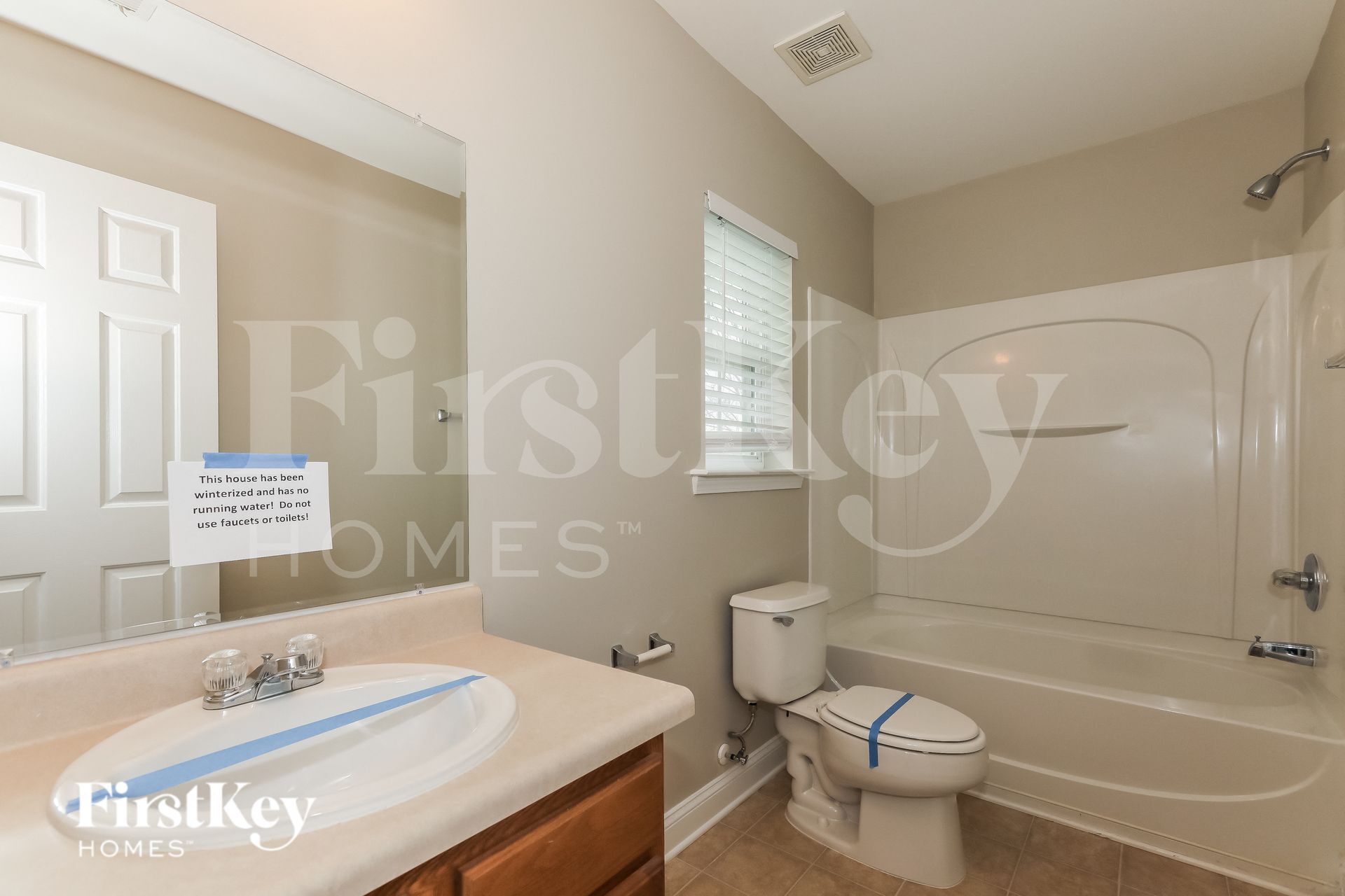 Building Photo - 12635 Cumberland Cove Dr