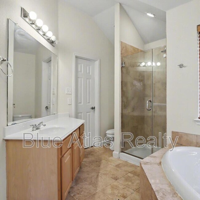 Building Photo - 4905 Canberra Ln