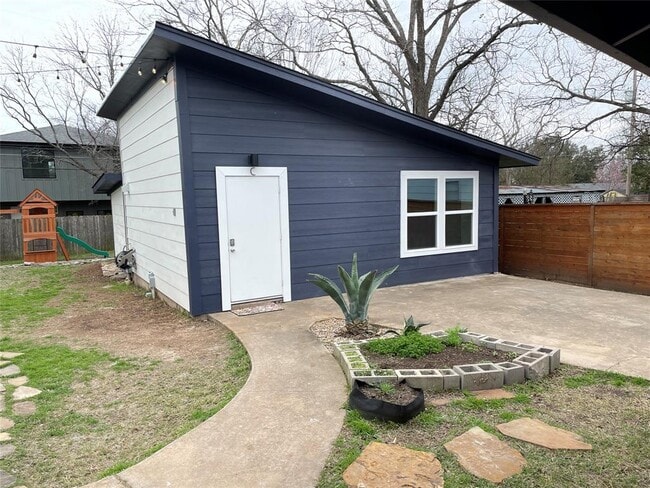 Building Photo - 4619 Jinx Ave