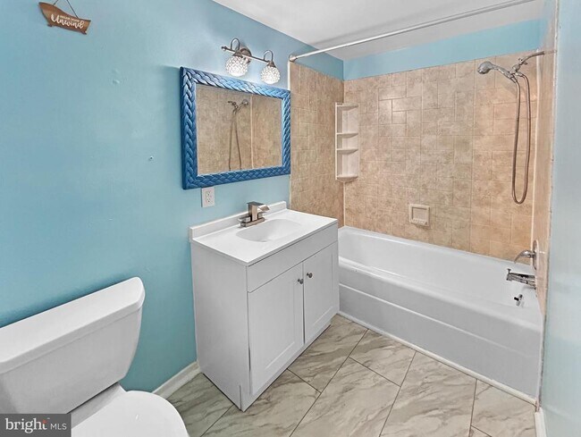 Building Photo - 14423 Pebble Hill Ln