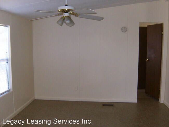 Building Photo - 1622 S Lake Reedy Blvd