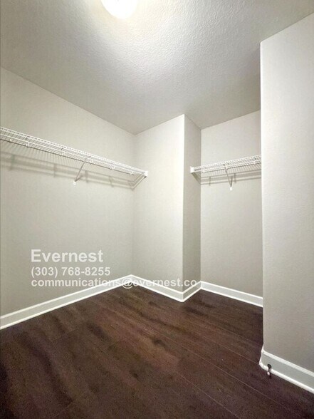 Building Photo - 550 Gallegos Cir