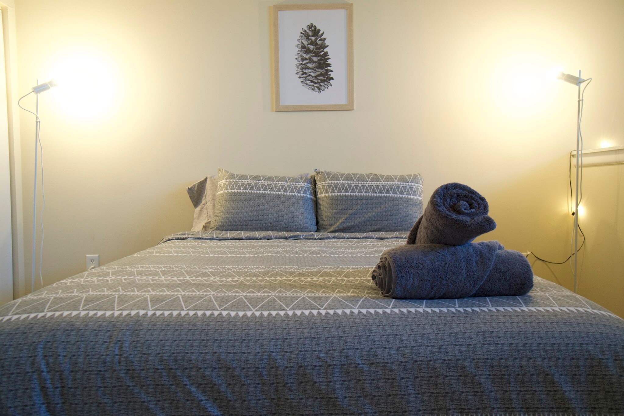 Bedroom 2 Bed - 38 N Main St