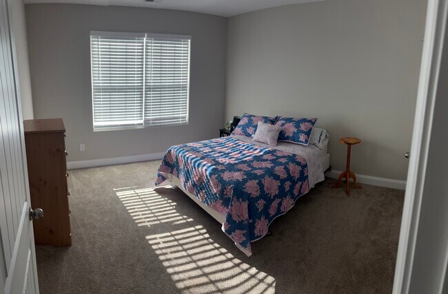 Building Photo - 207 Barra Dr