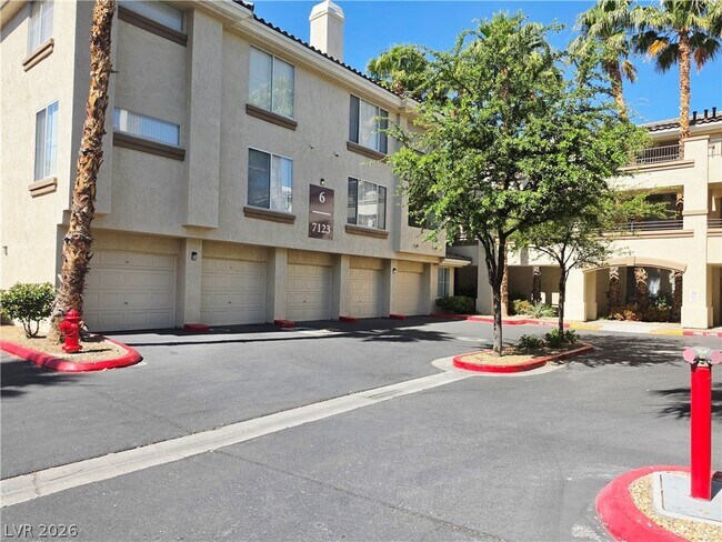 Building Photo - 7123 S Durango Dr