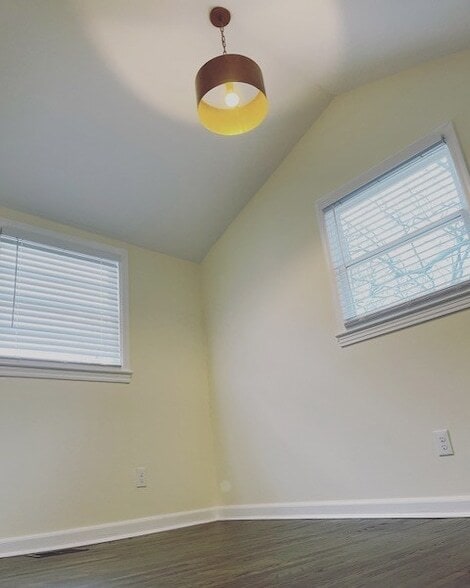 Building Photo - 130 Hart Ln