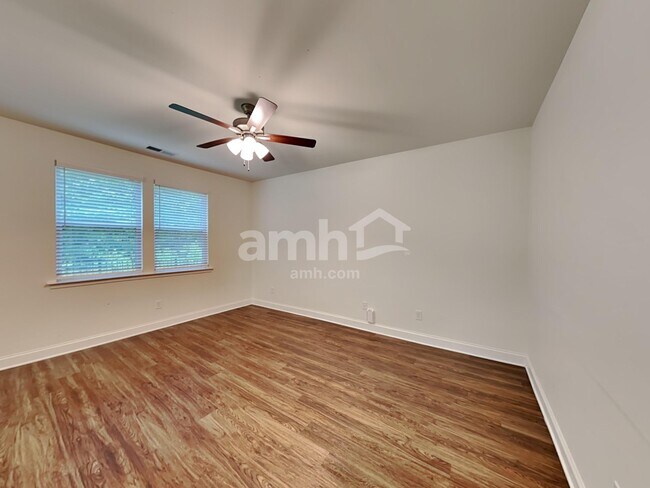 Building Photo - 229 Rivulet Dr