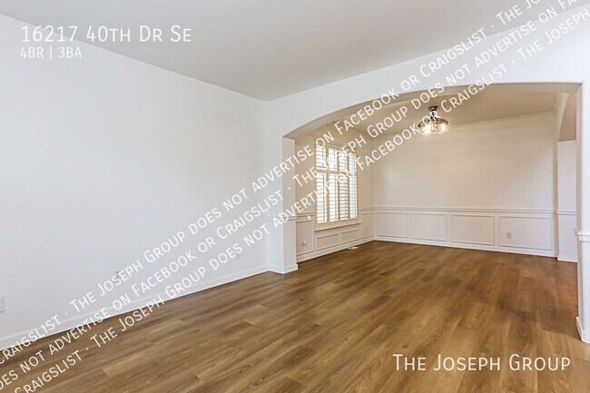Building Photo - 16217 40th Dr SE