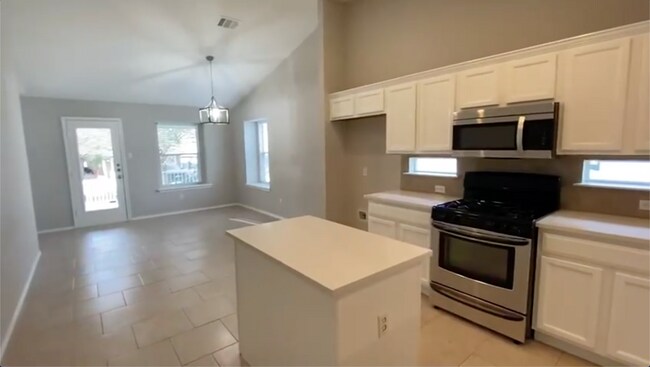 Building Photo - 1021 Rawhide Trl