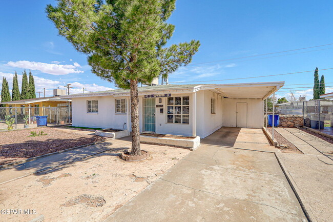 Building Photo - 5312 Capistrano Dr