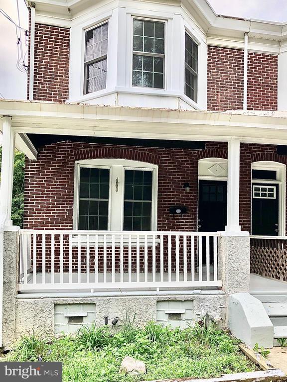 Building Photo - 927 Spring Mill Ave