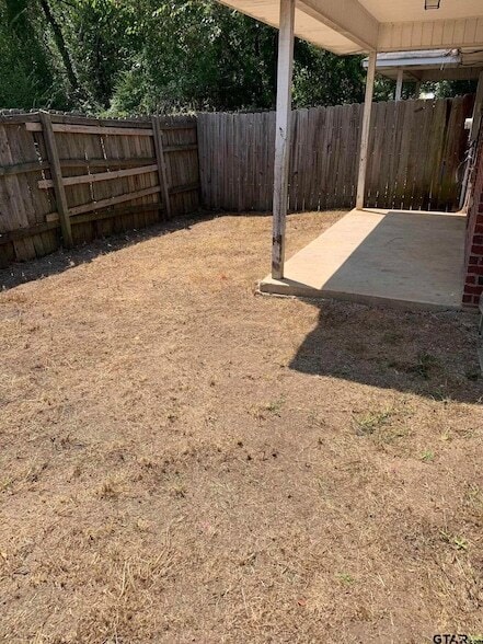 Building Photo - 113 Elm Creek Dr