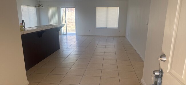 Building Photo - 530 Sunset Meadow Ln