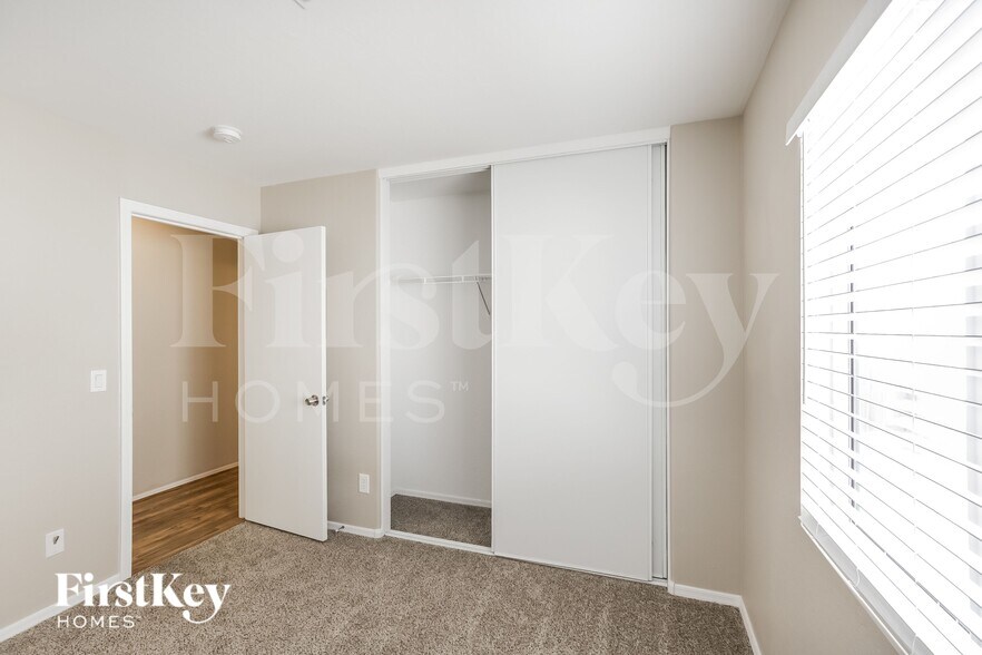 Building Photo - 13318 N 124th Ln