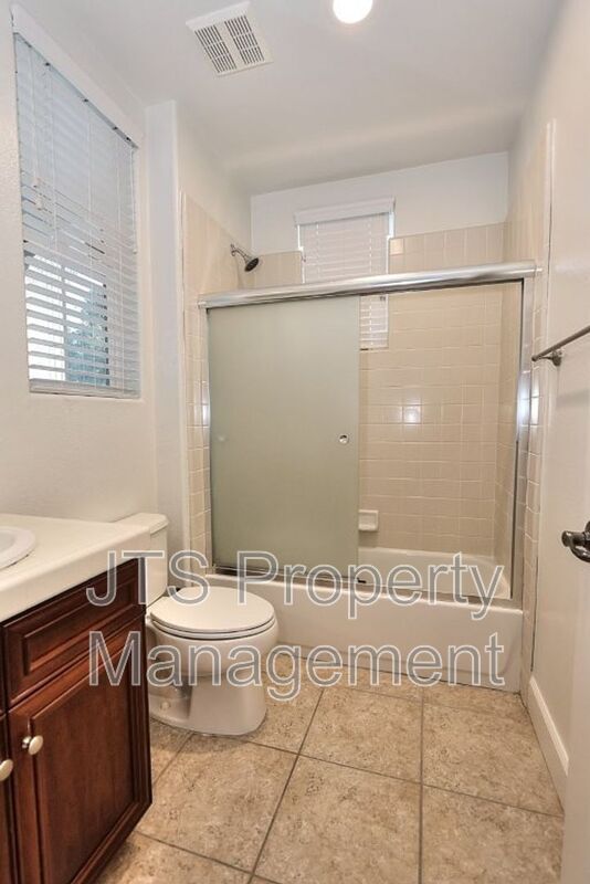 Building Photo - 5602 Jerry Litell Way