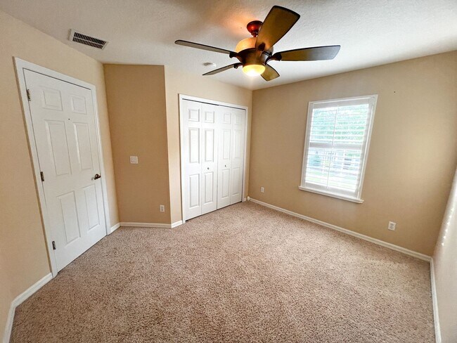 Building Photo - 14252 Confetti Dr