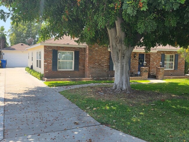 Building Photo - "The WOOD STREETS" NEAR RIVERSIDE COMMUNITY COLLEGE